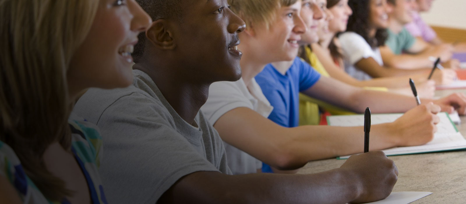 TEACH ADULTS TO READ WITH THE ONE-STOP PHONICS PLATFORM!